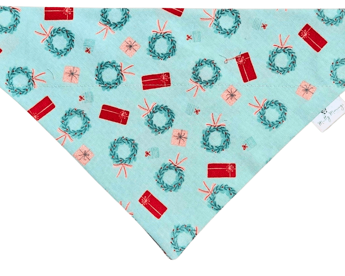 Home for the Holidays Pet Bandana - Mutty Mornings
