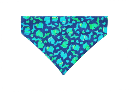 Blue Mitten Pet Bandana - Mutty Mornings