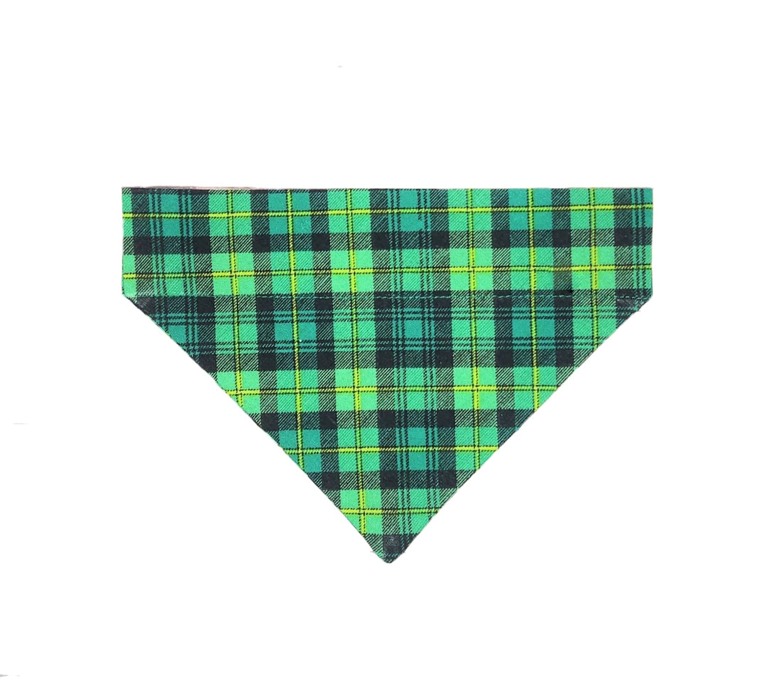 St Pats Plaid Pet Bandana - Mutty Mornings